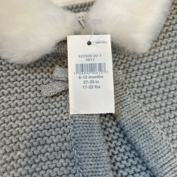 BNWT ! baby GAP Gray/White Faux Fur Tie Cardigan Size 6-12 M - Picture 3 of 6